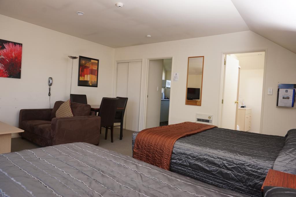 כרייסטצ'רץ' Sherborne Motor Lodge מראה חיצוני תמונה