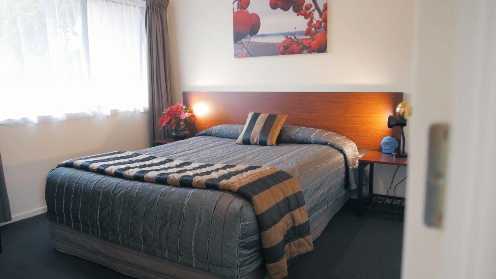 כרייסטצ'רץ' Sherborne Motor Lodge מראה חיצוני תמונה