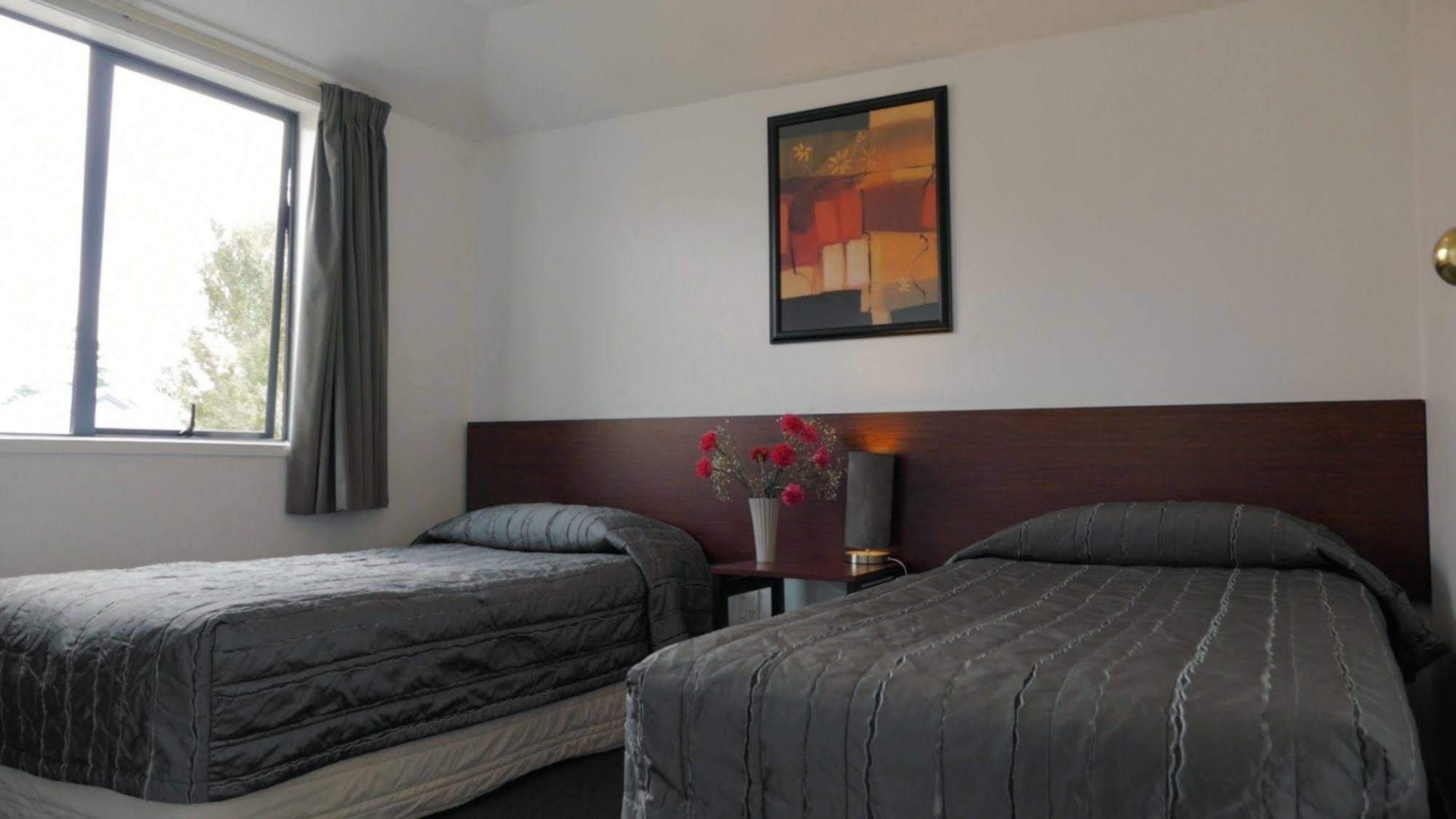כרייסטצ'רץ' Sherborne Motor Lodge מראה חיצוני תמונה