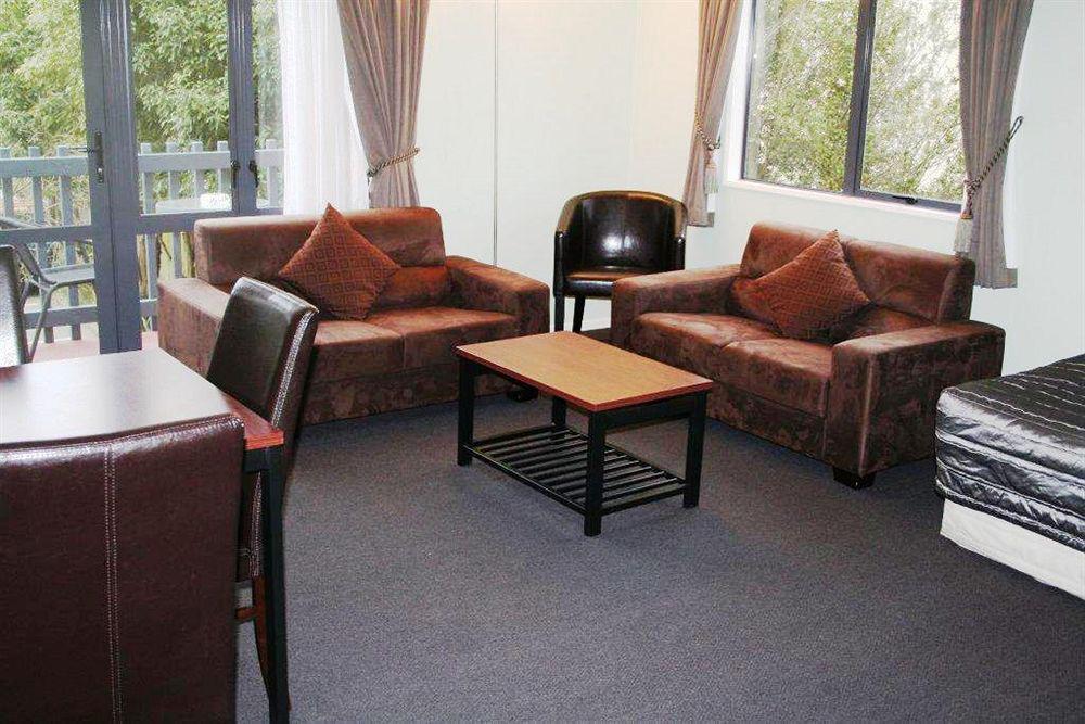 כרייסטצ'רץ' Sherborne Motor Lodge מראה חיצוני תמונה